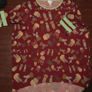 LulaRoe Carly size Small cactus print